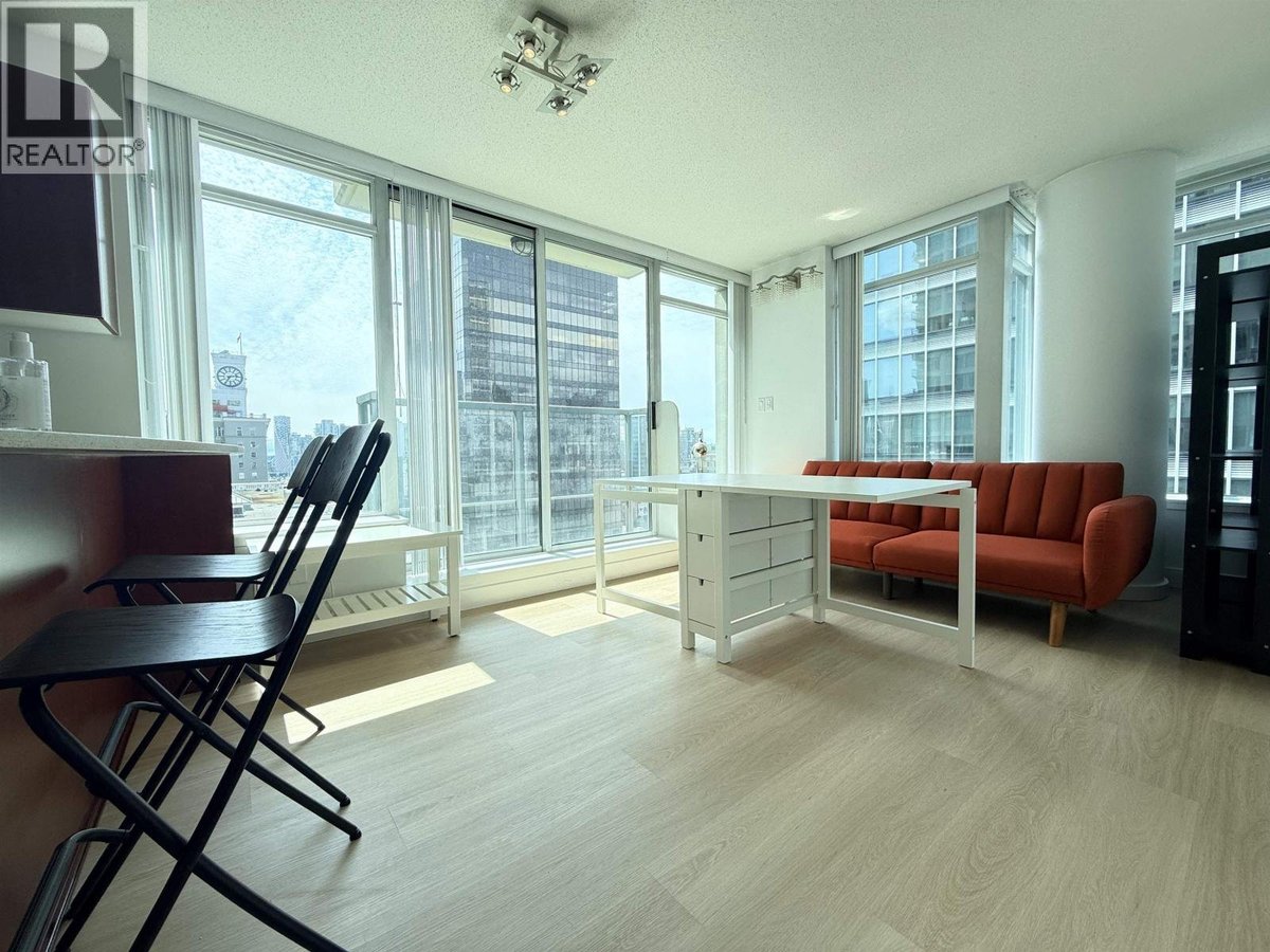 1407 610 GRANVILLE STREET - Photo 2