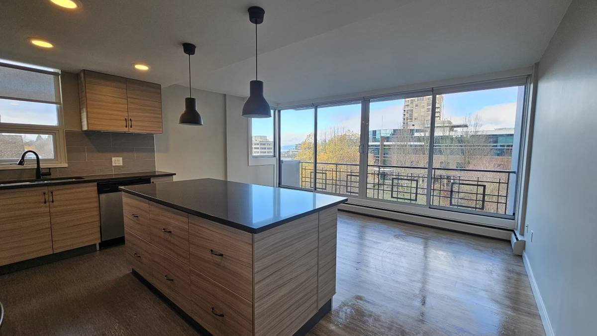 1550 West 10th Avenue - Photo 4