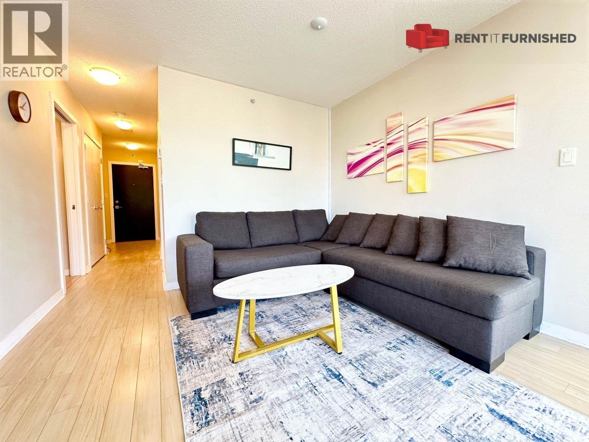 188 KEEFER PLACE - Photo 4