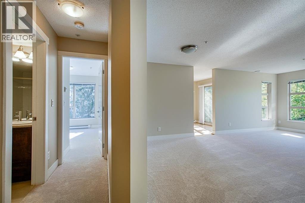 212 5740 TORONTO ROAD - Photo 2