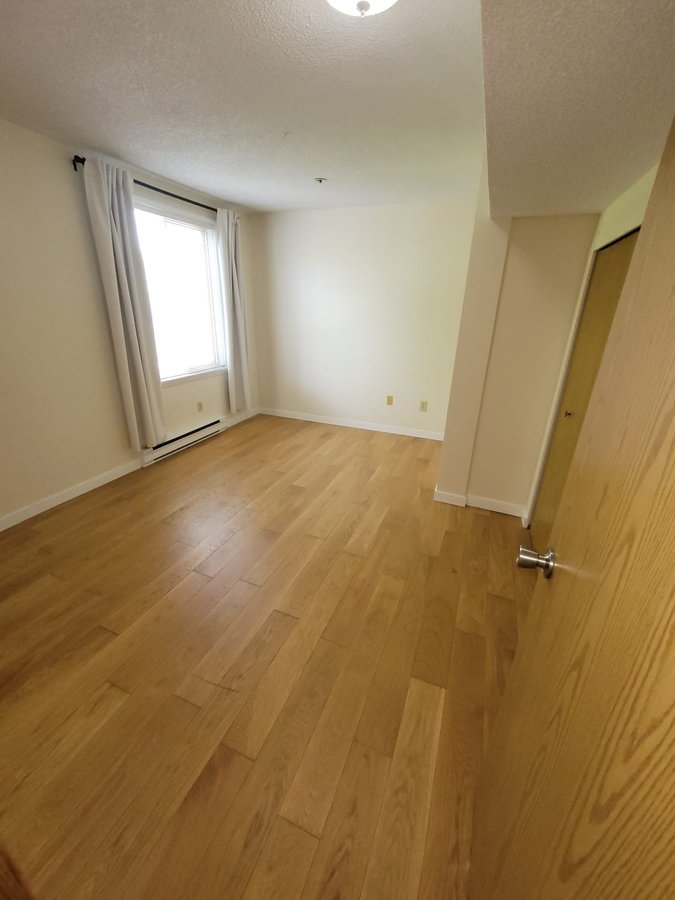 2480 Laurel Street - Photo 5