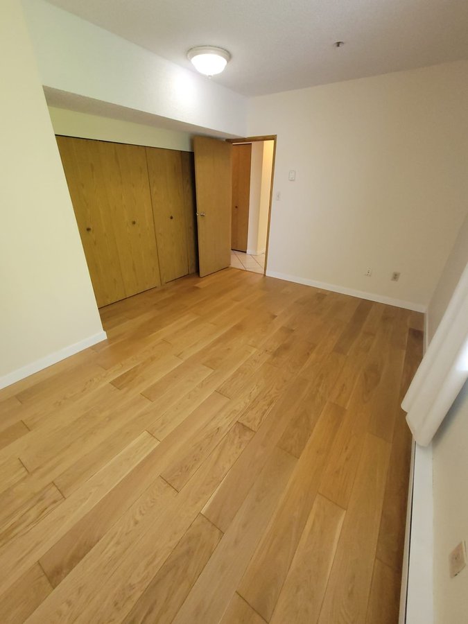 2480 Laurel Street - Photo 6