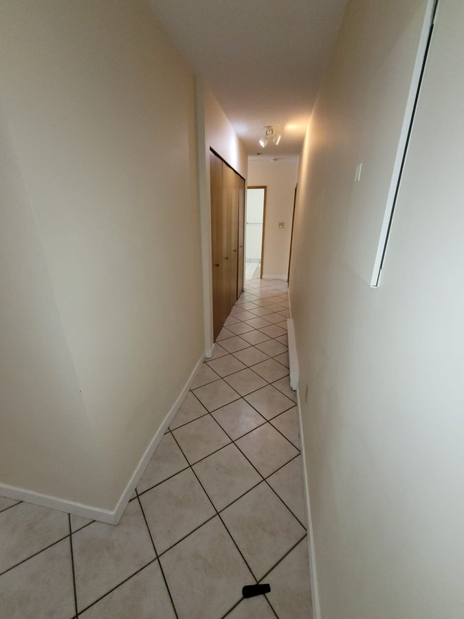 2480 Laurel Street - Photo 8