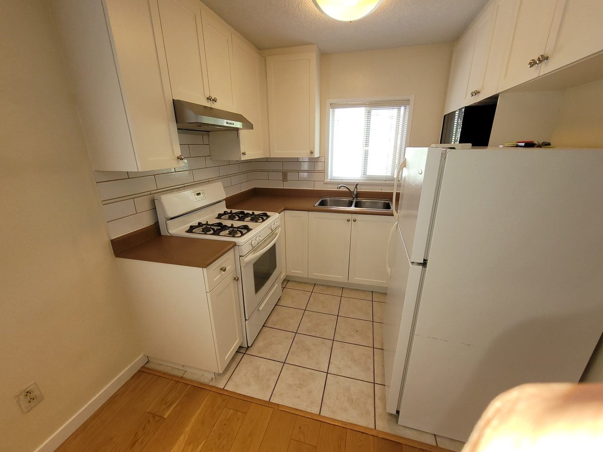 2480 Laurel Street - Photo 9