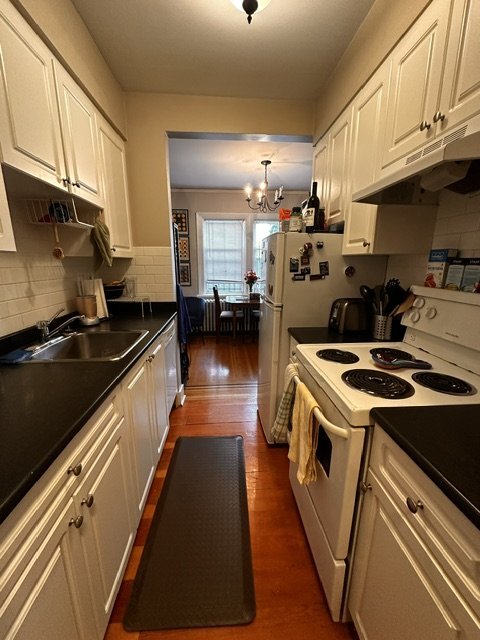 1045 West 11th Avenue - Photo 5