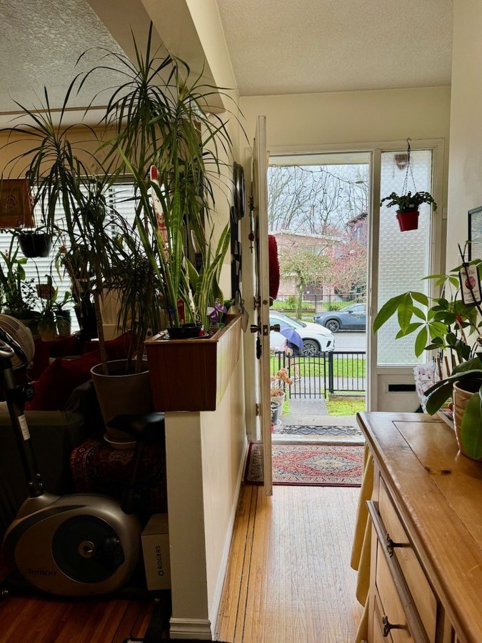 2095 East 42nd Avenue - Photo 10
