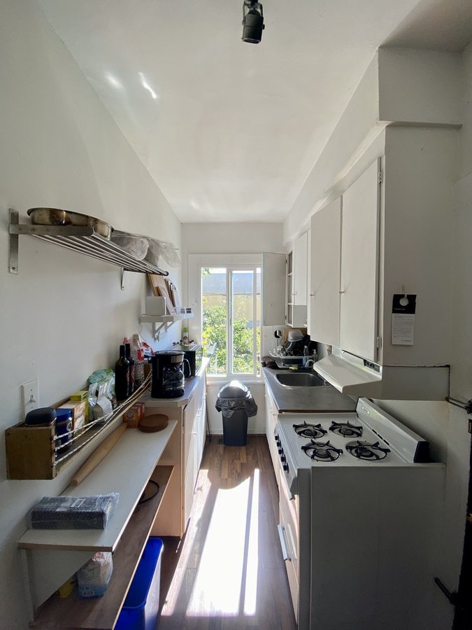 1620 Graveley Street - Photo 6