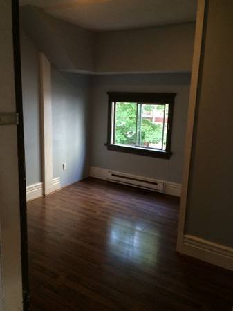 1620 Graveley Street - Photo 15