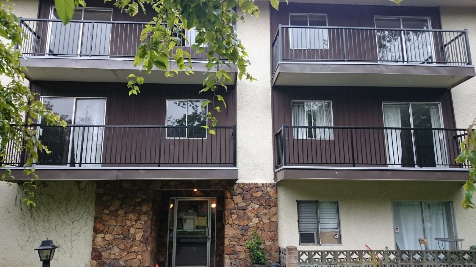 2280 Vine Street - Photo 1