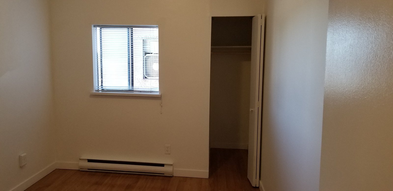 249 East Georgia Street - Photo 4
