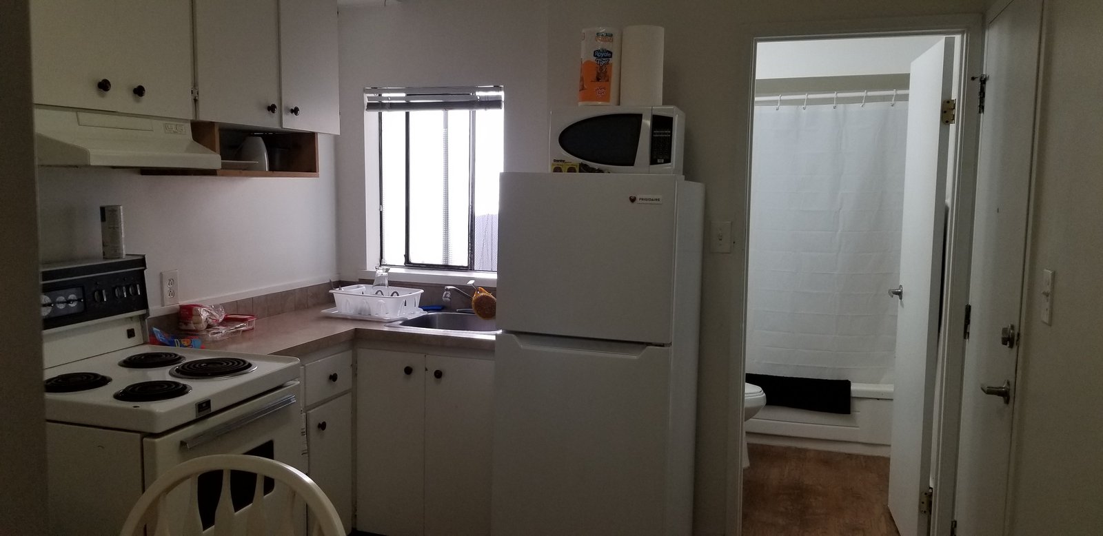 249 East Georgia Street - Photo 1