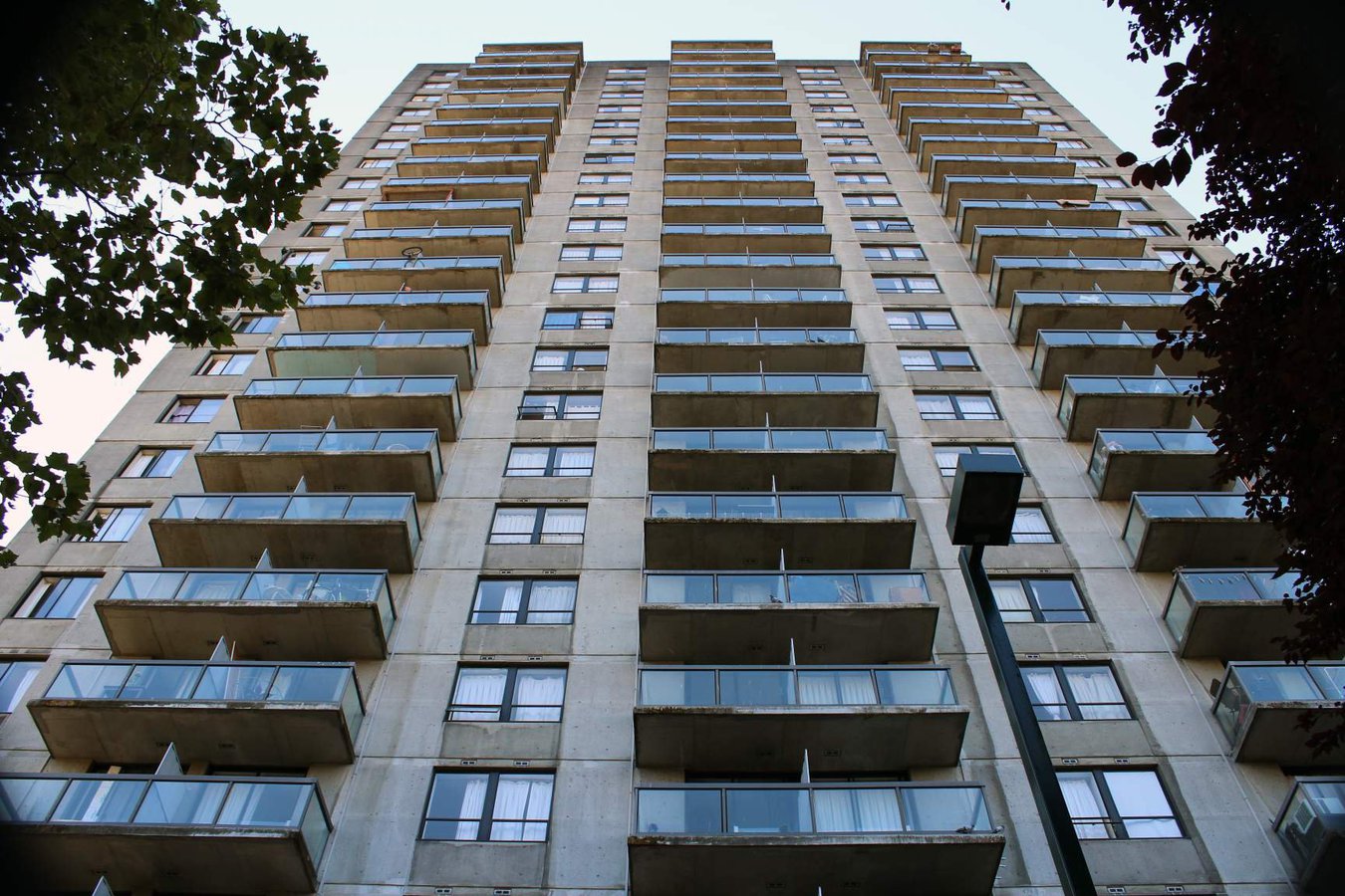 Apartment for rent at 1644 NELSON ST, Vancouver, BC. 