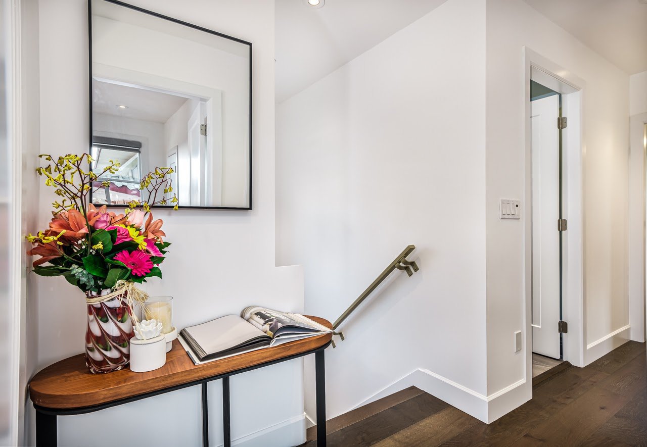 6460 Saint George Street - Photo 10