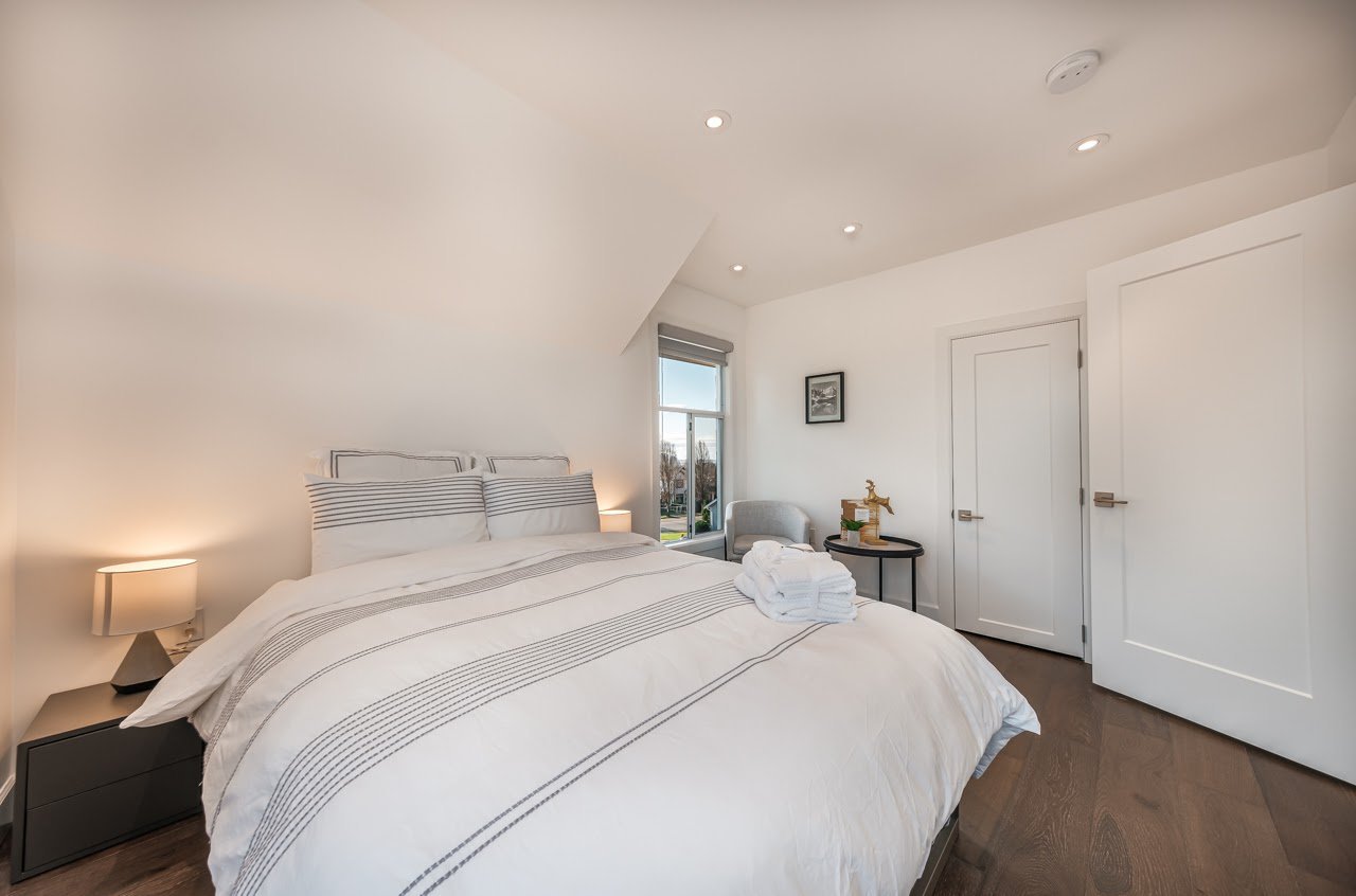 6460 Saint George Street - Photo 13