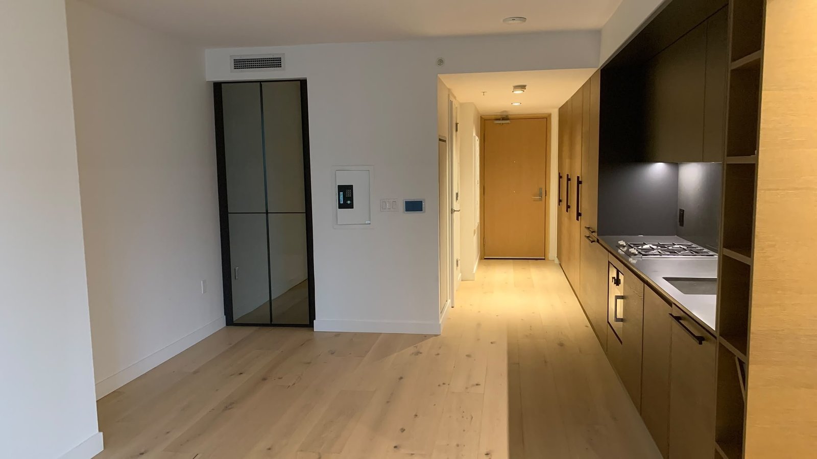 1289 Hornby Street - Photo 7
