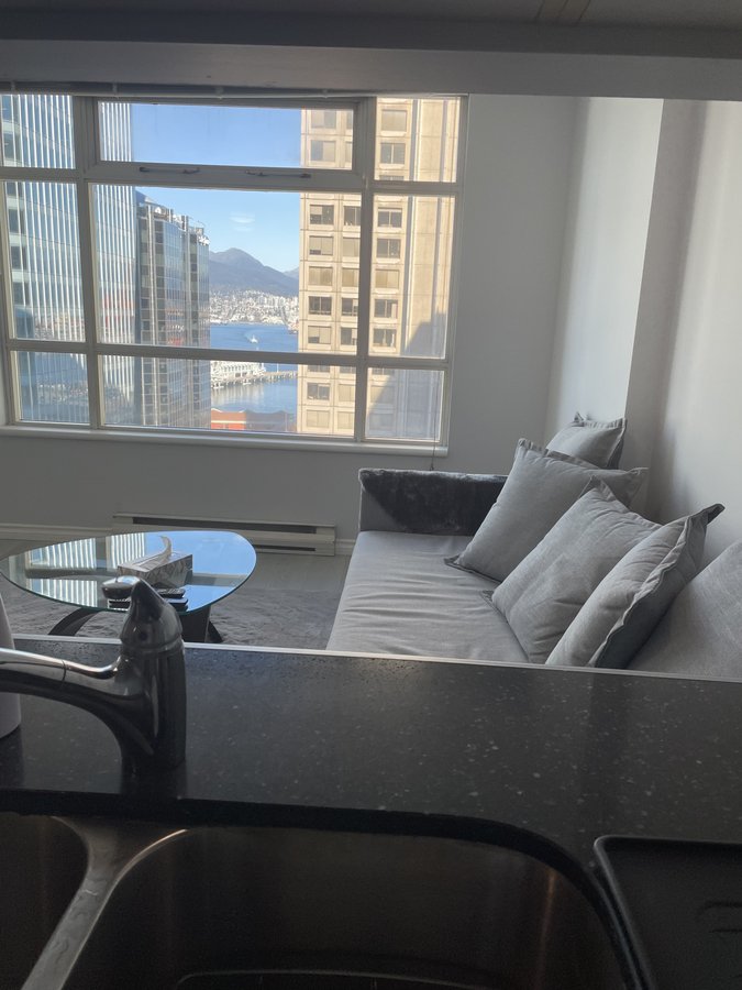438 Seymour Street - Photo 2
