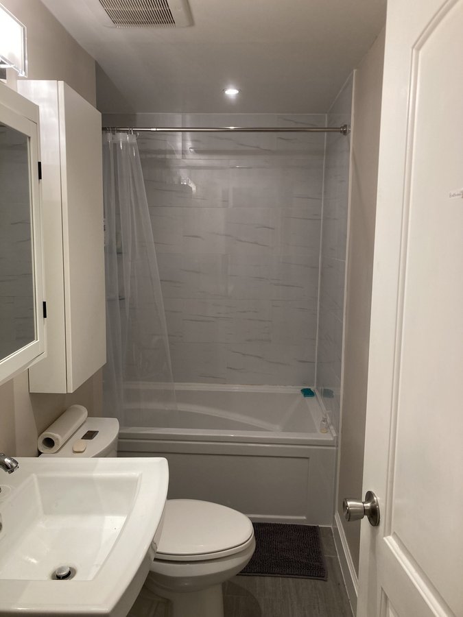 1550 Comox Street - Photo 10