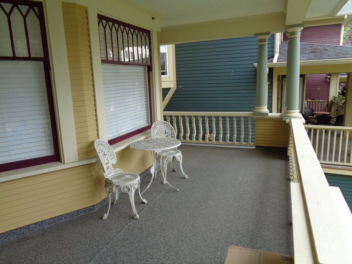 1550 Comox Street - Photo 3