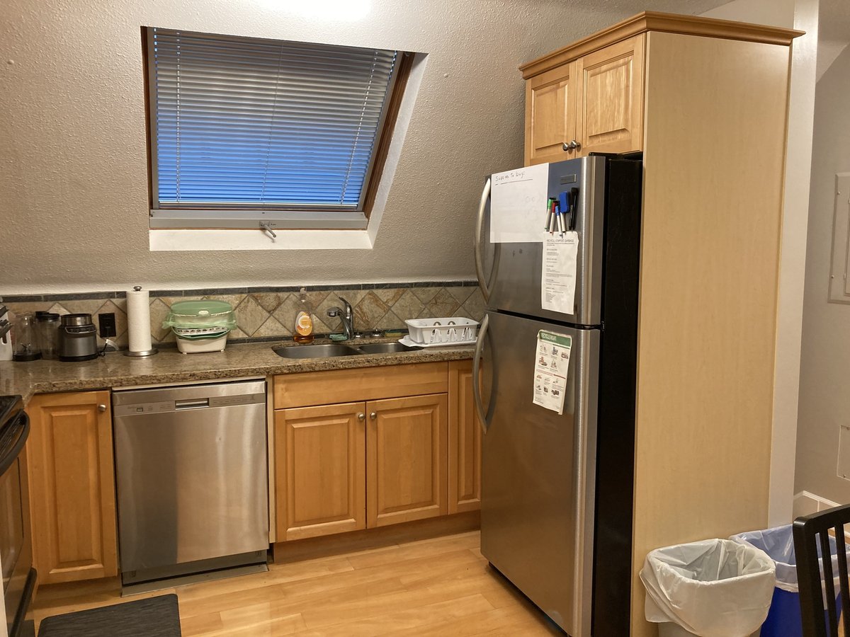 1550 Comox Street - Photo 13