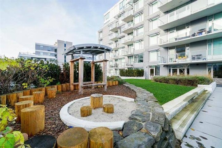 1661 Quebec Street - Photo 19