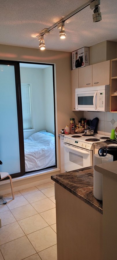 1331 Alberni Street - Photo 3
