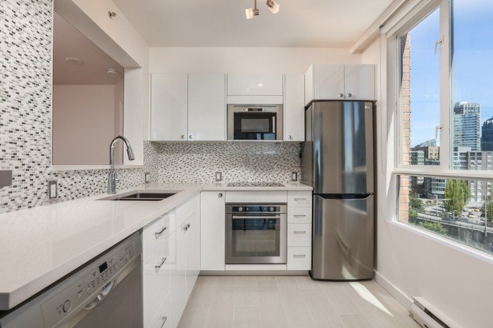 888 Pacific Street - Photo 4