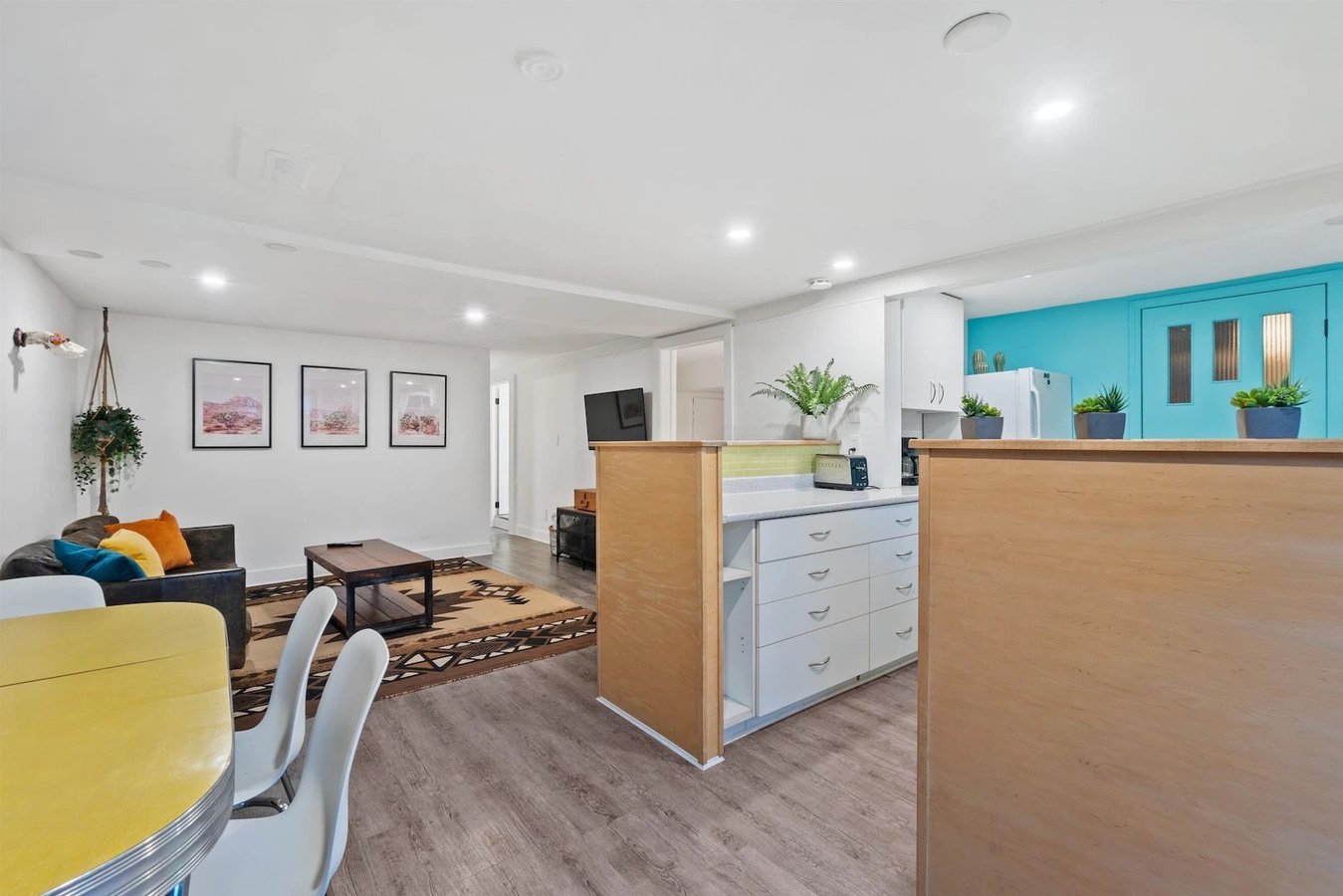 Vancouver BC Basements, Cabins, Lofts and Multi Units for Rent