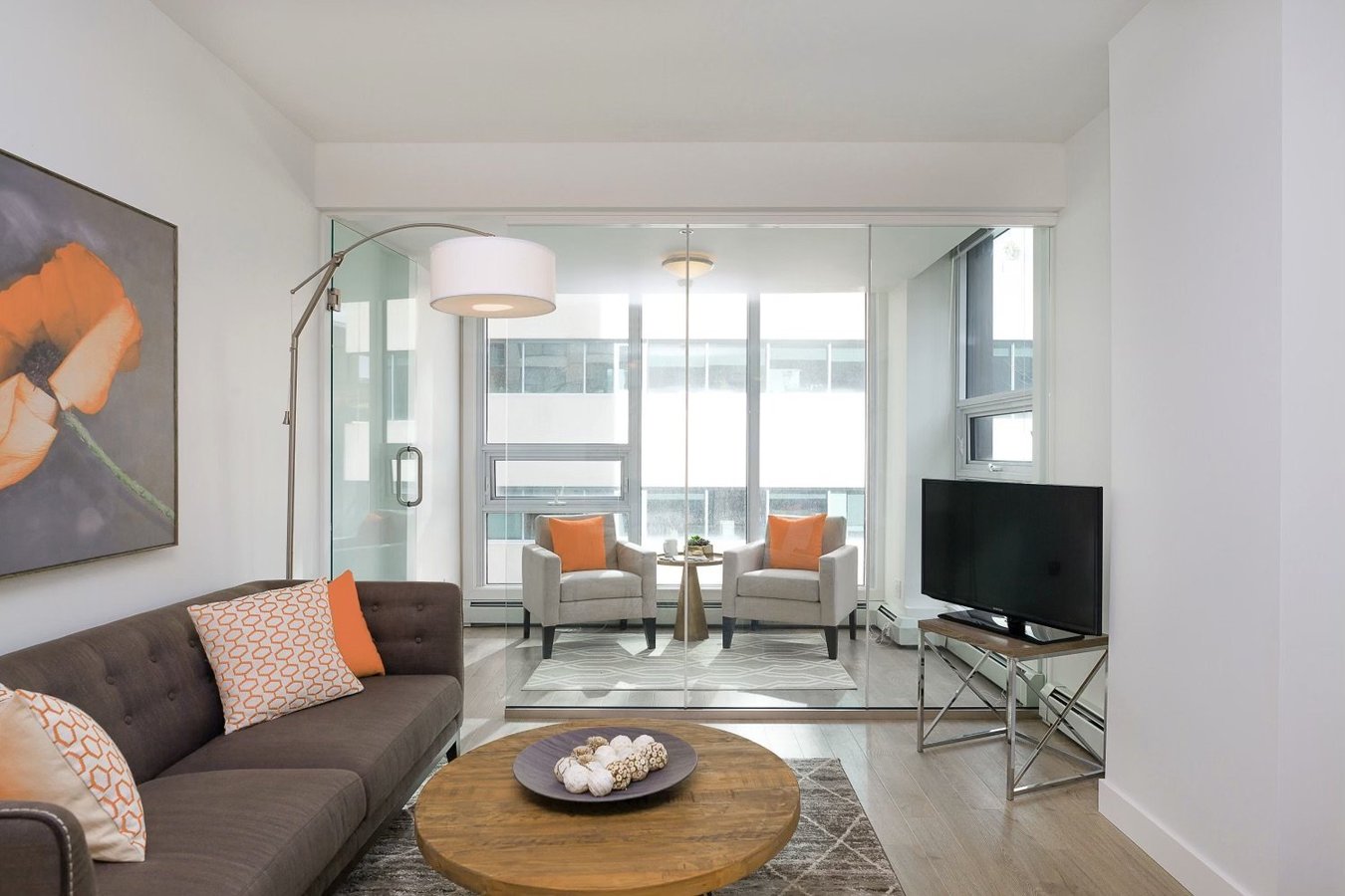 555 West 7th Avenue - Photo 4