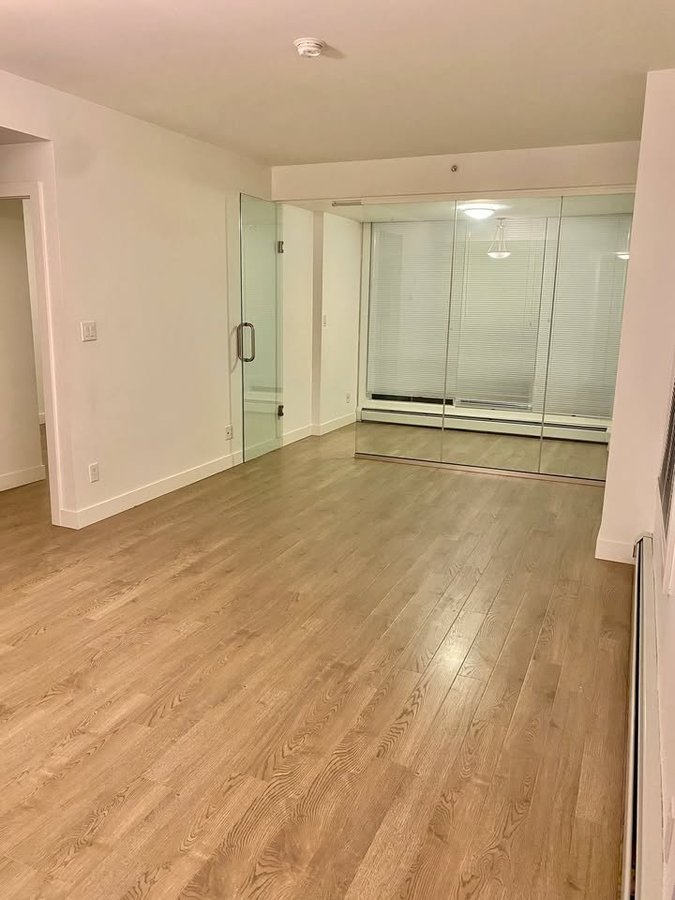 555 West 7th Avenue - Photo 7