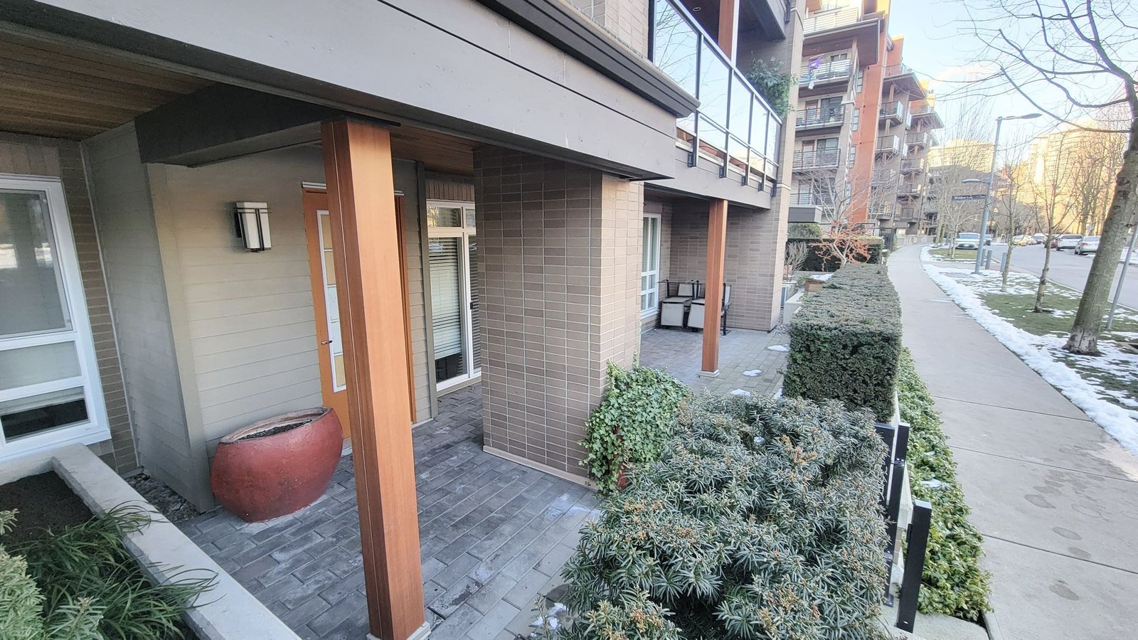 6033 Gray Avenue - Photo 3