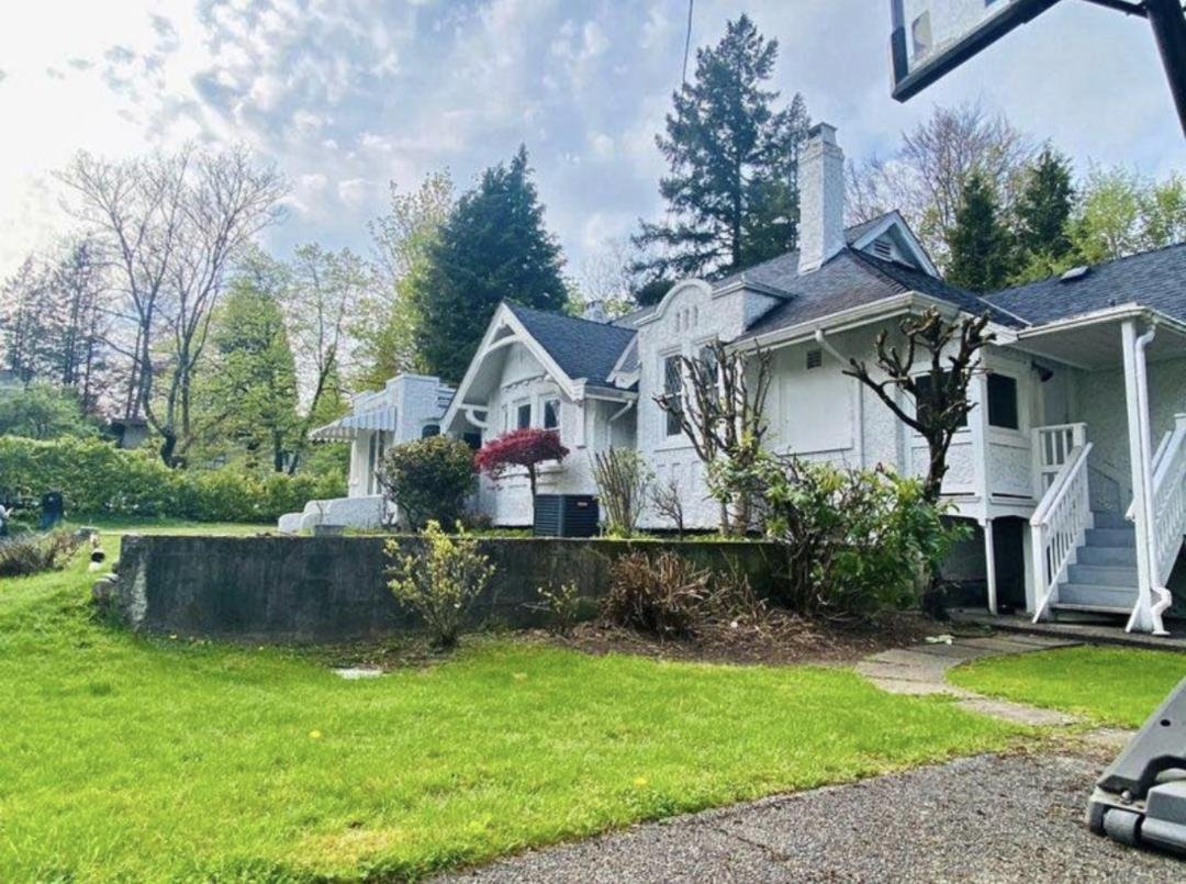 3950 Hudson Street - Photo 1