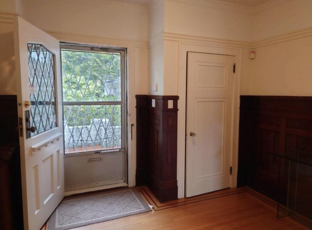 3950 Hudson Street - Photo 2