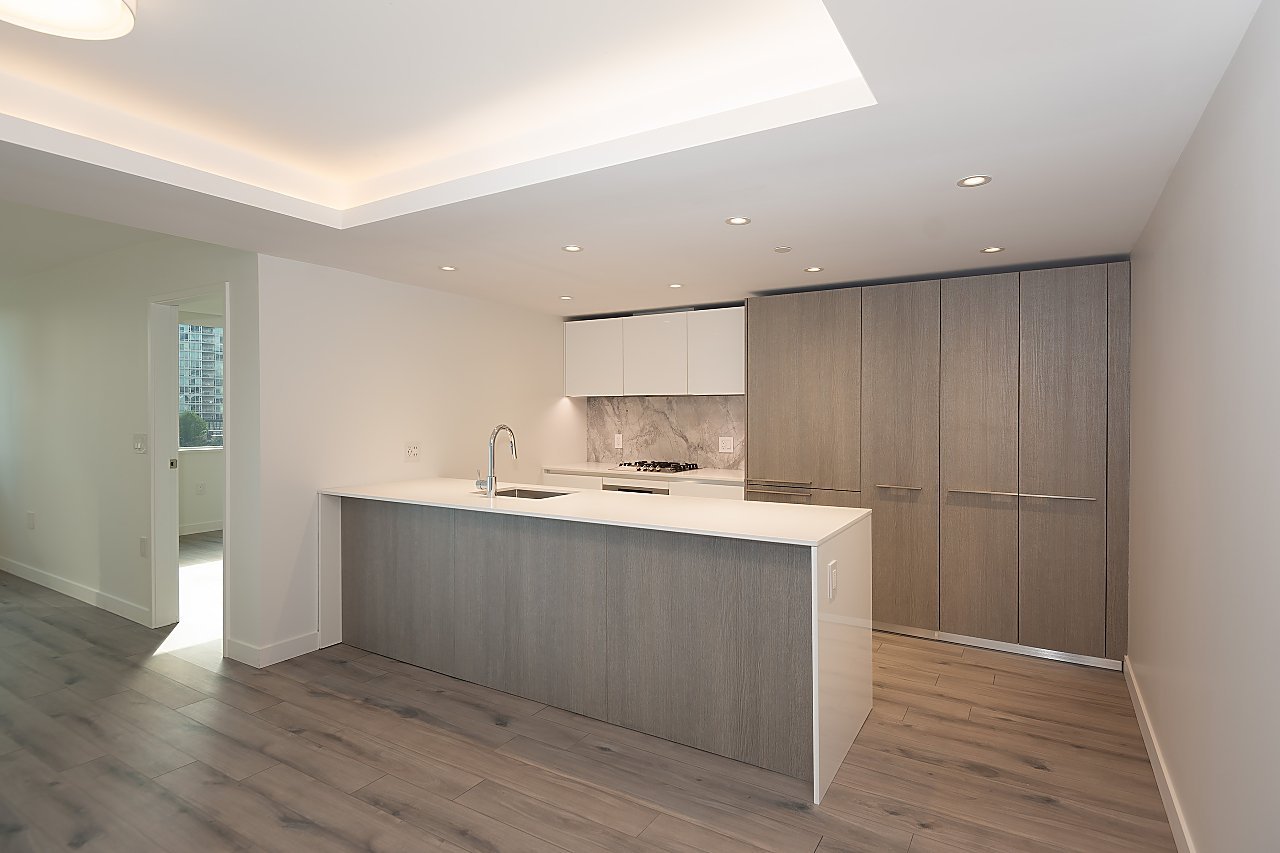 1107 Richards Street - Photo 8
