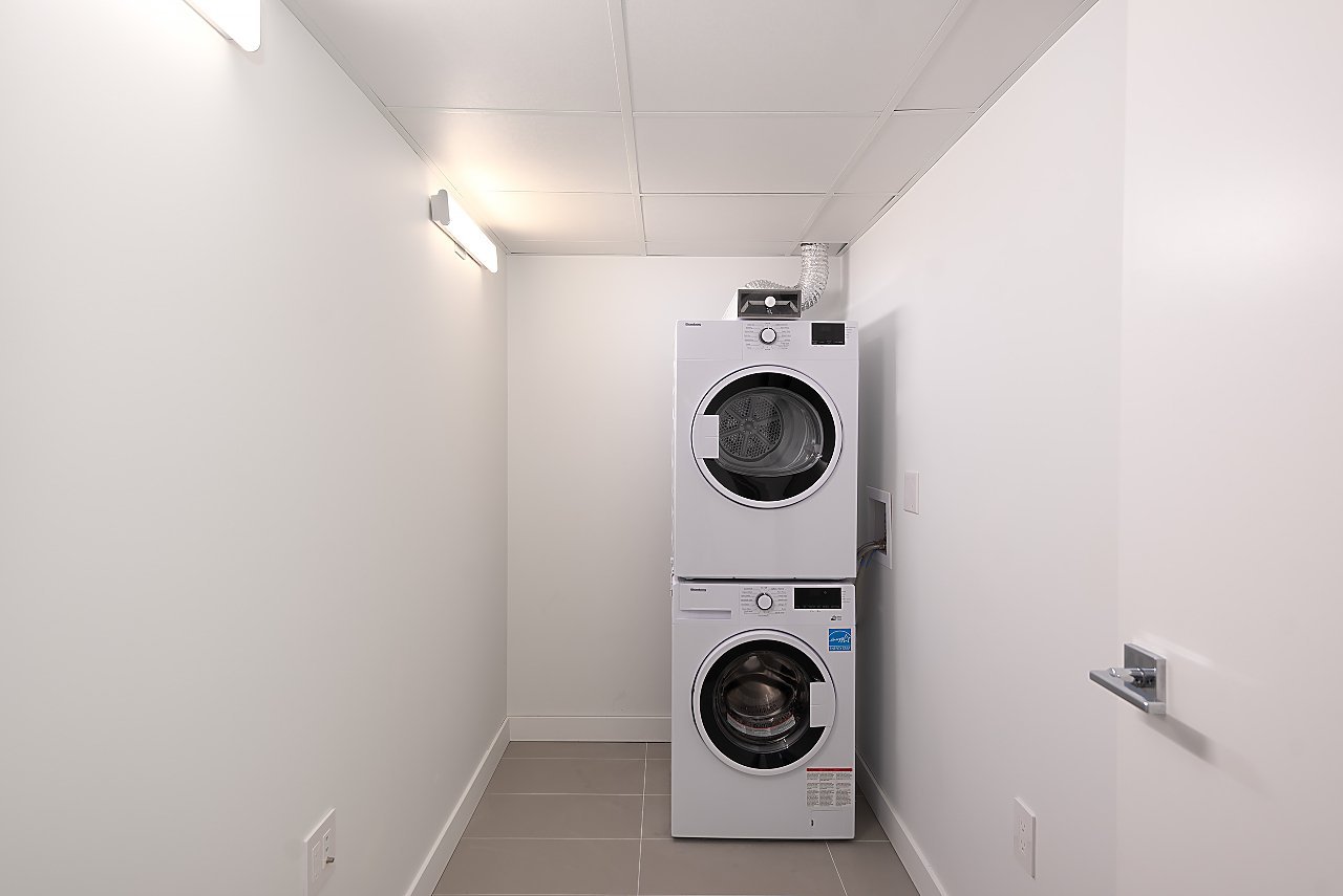 1107 Richards Street - Photo 21