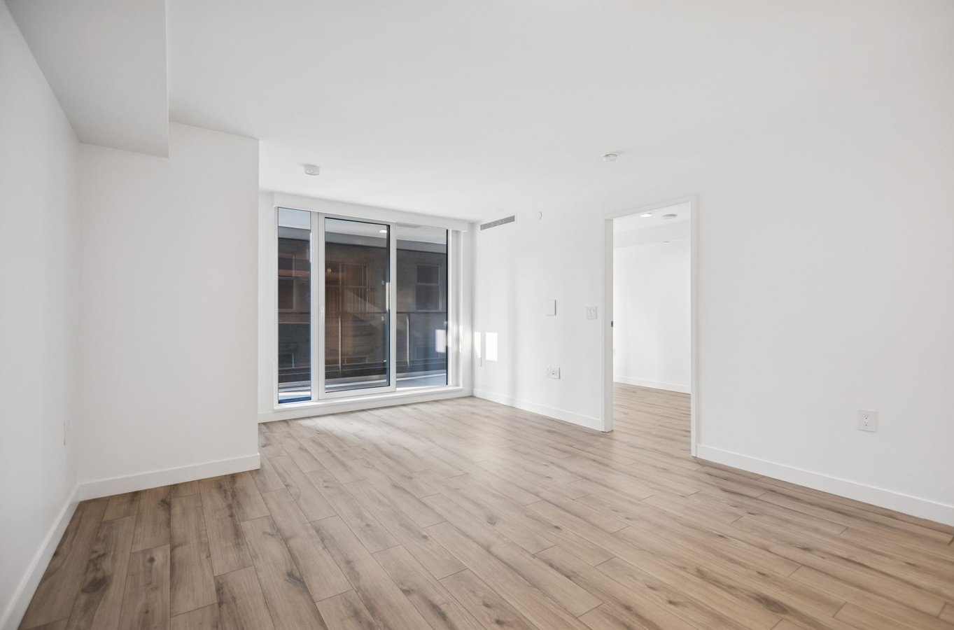 1107 Richards Street - Photo 3