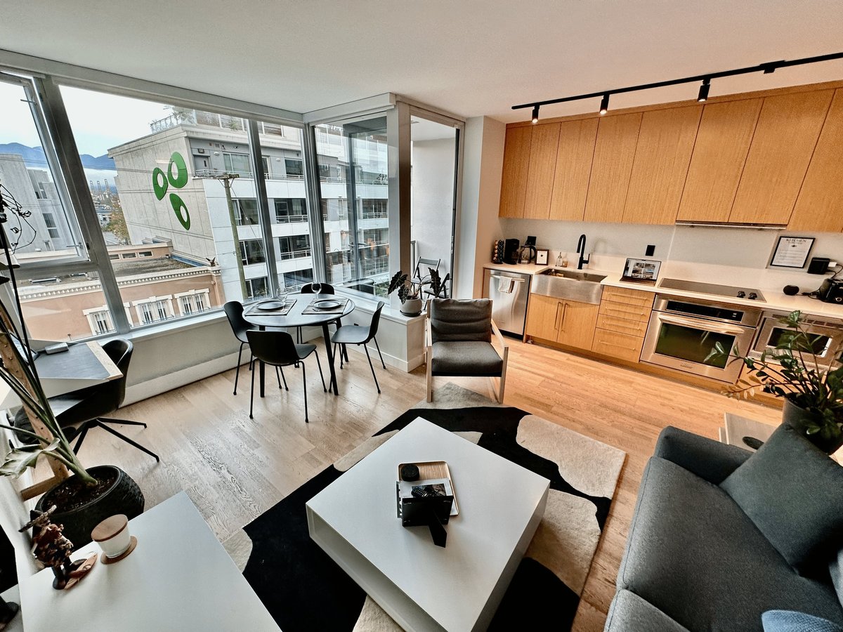 250 East 6th Avenue - Photo 10