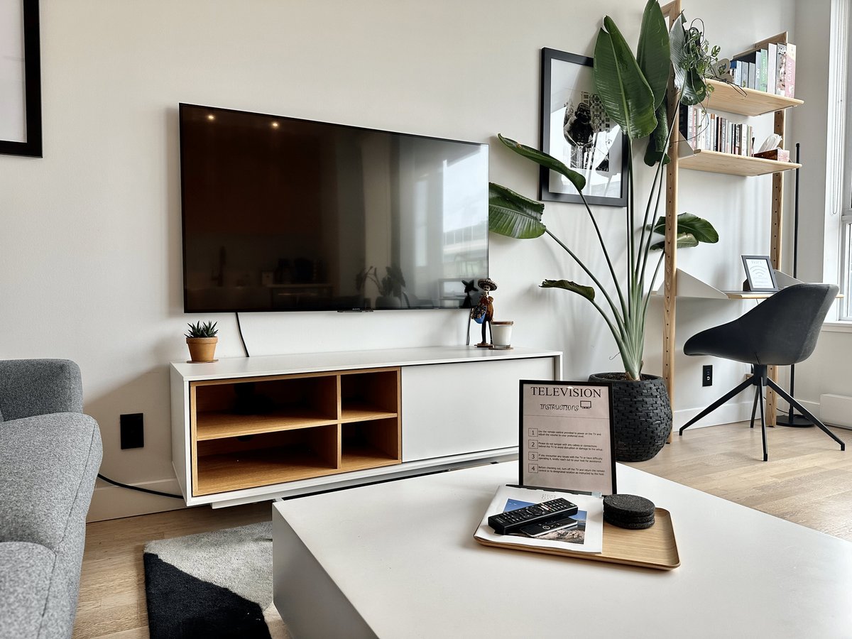 250 East 6th Avenue - Photo 4