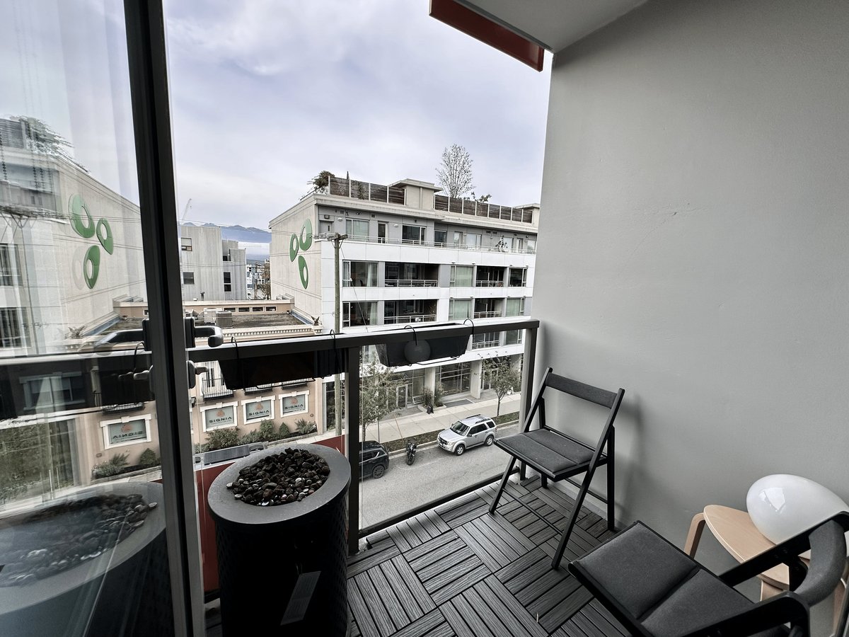 250 East 6th Avenue - Photo 15