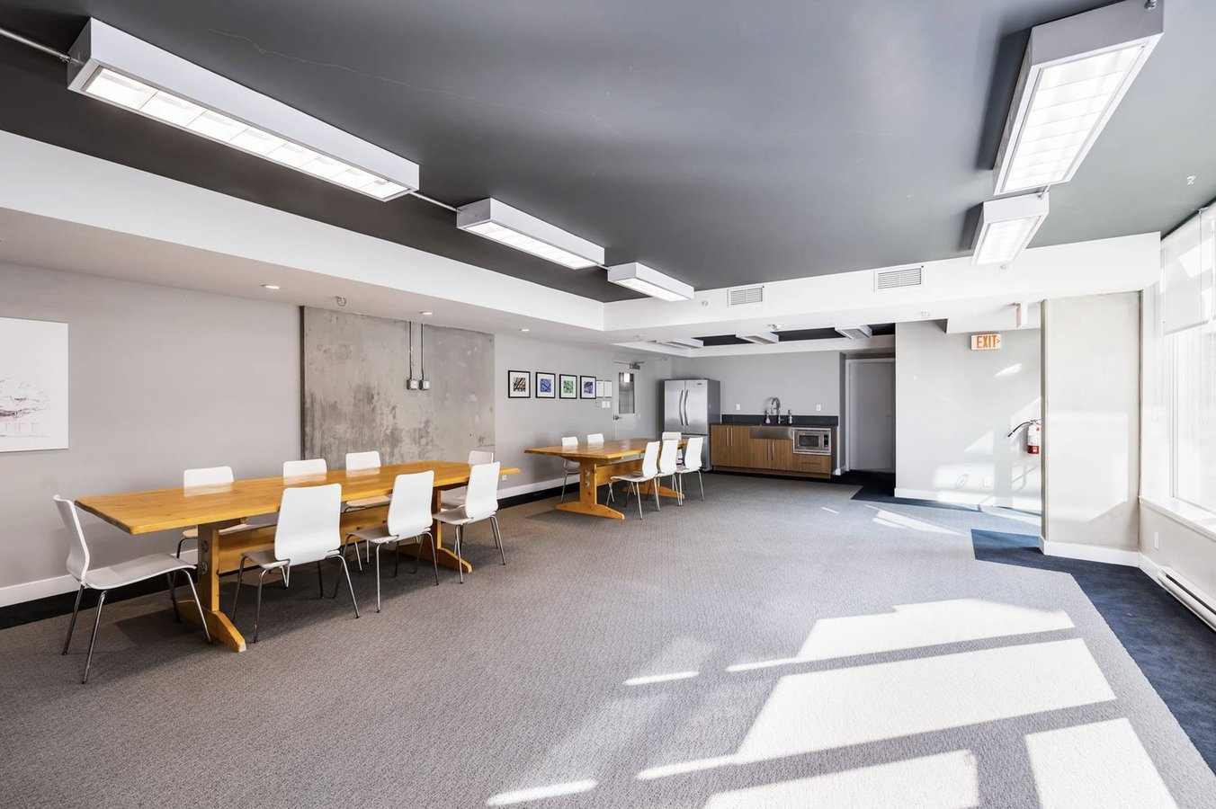 250 East 6th Avenue - Photo 18
