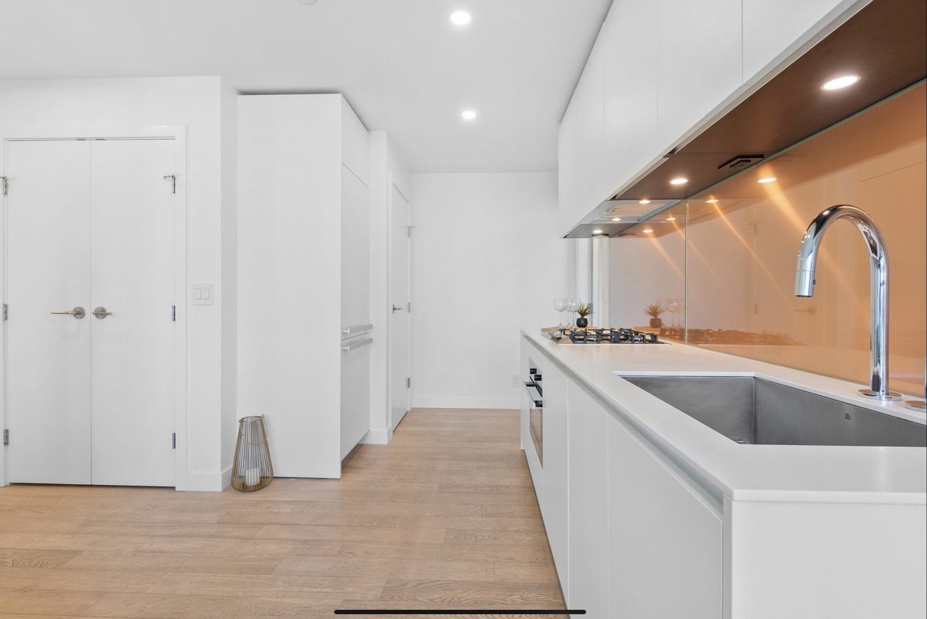 1480 Howe Street - Photo 10