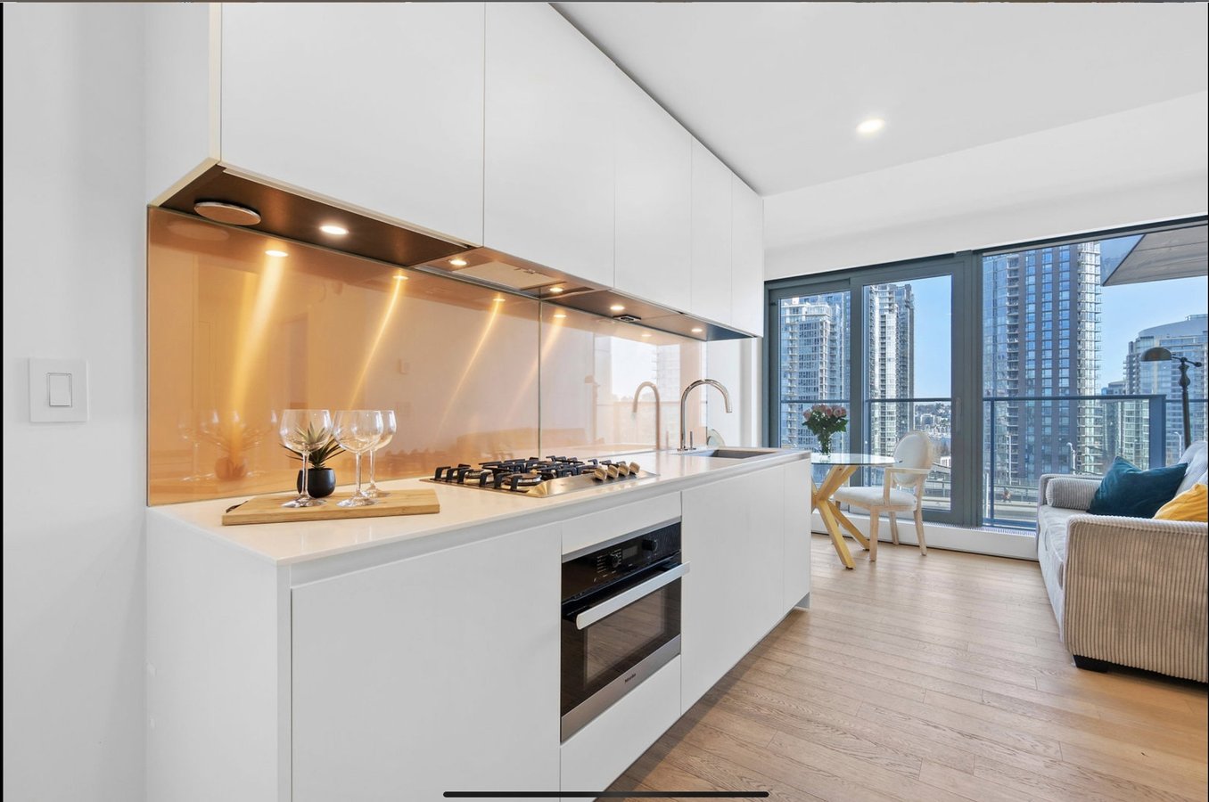 1480 Howe Street - Photo 7