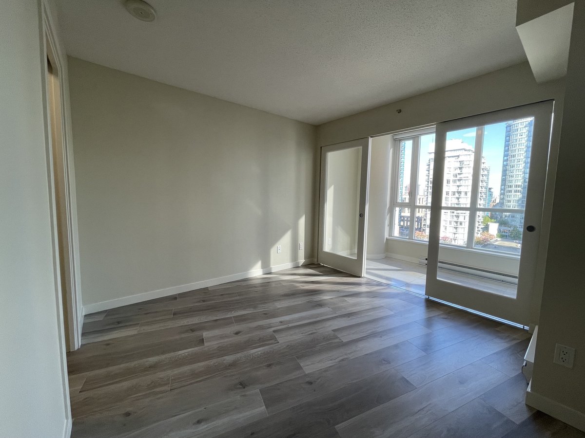833 Seymour Street - Photo 8