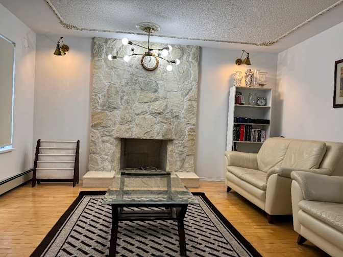 East 7th Avenue - Photo 12