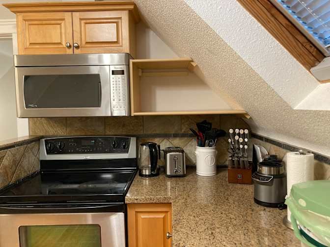 Comox Street - Photo 58
