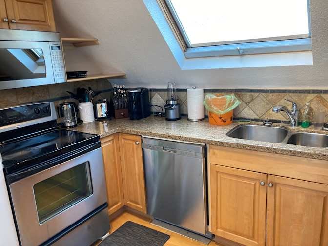 Comox Street - Photo 35