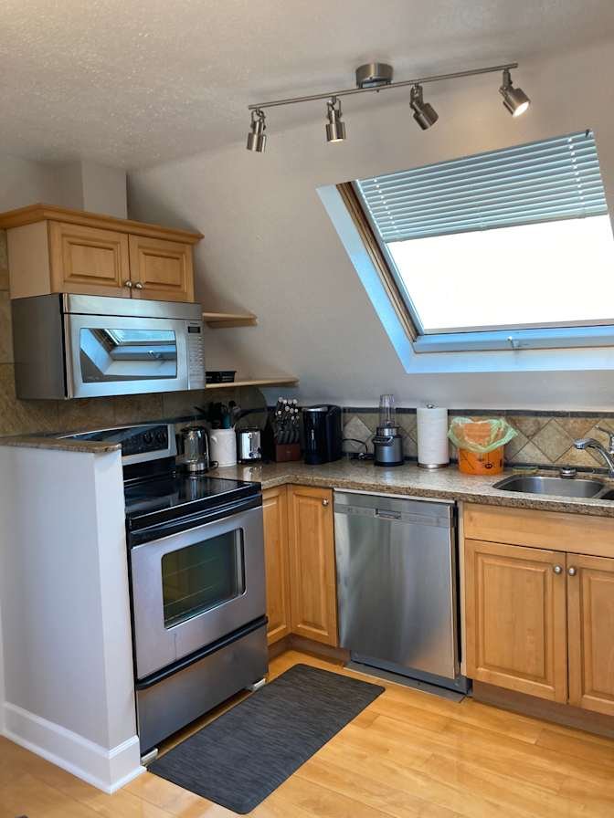 Comox Street - Photo 143