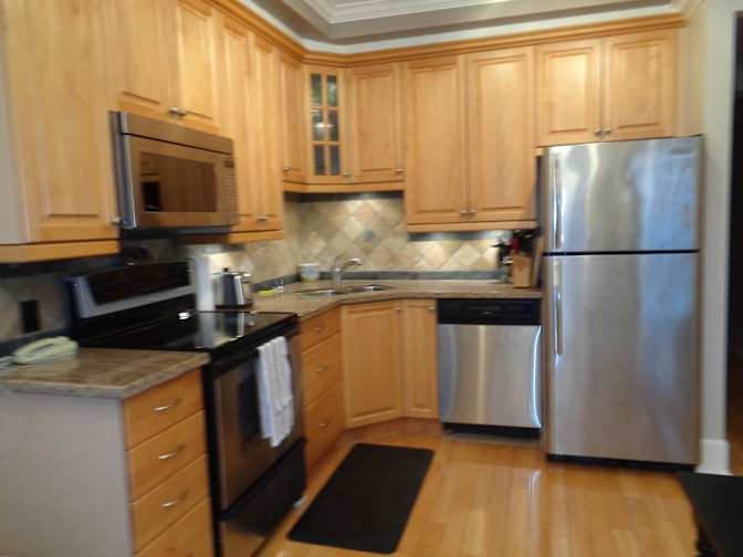 Comox Street - Photo 5