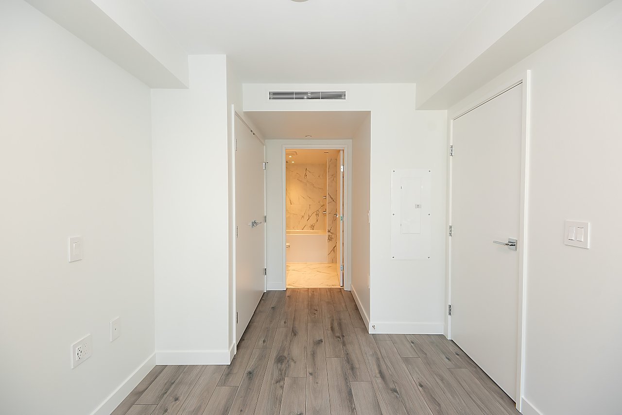 1107 Richards Street - Photo 7