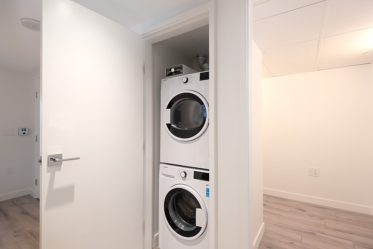 1107 Richards Street - Photo 10