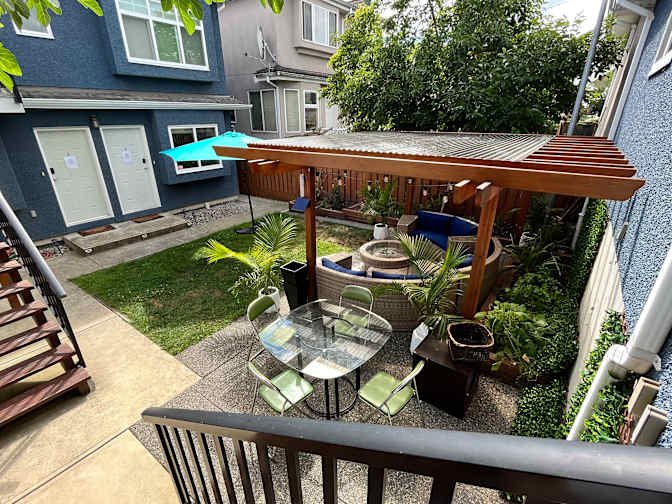 East 8th Avenue - Photo 4